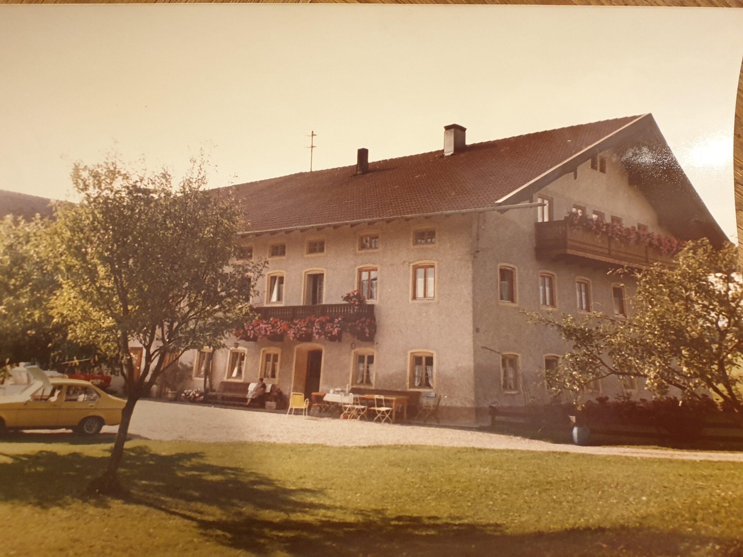 WOLFEICHERHOF im Jahr 1965. Beginn der Vermietung von Fremdenzimmern.