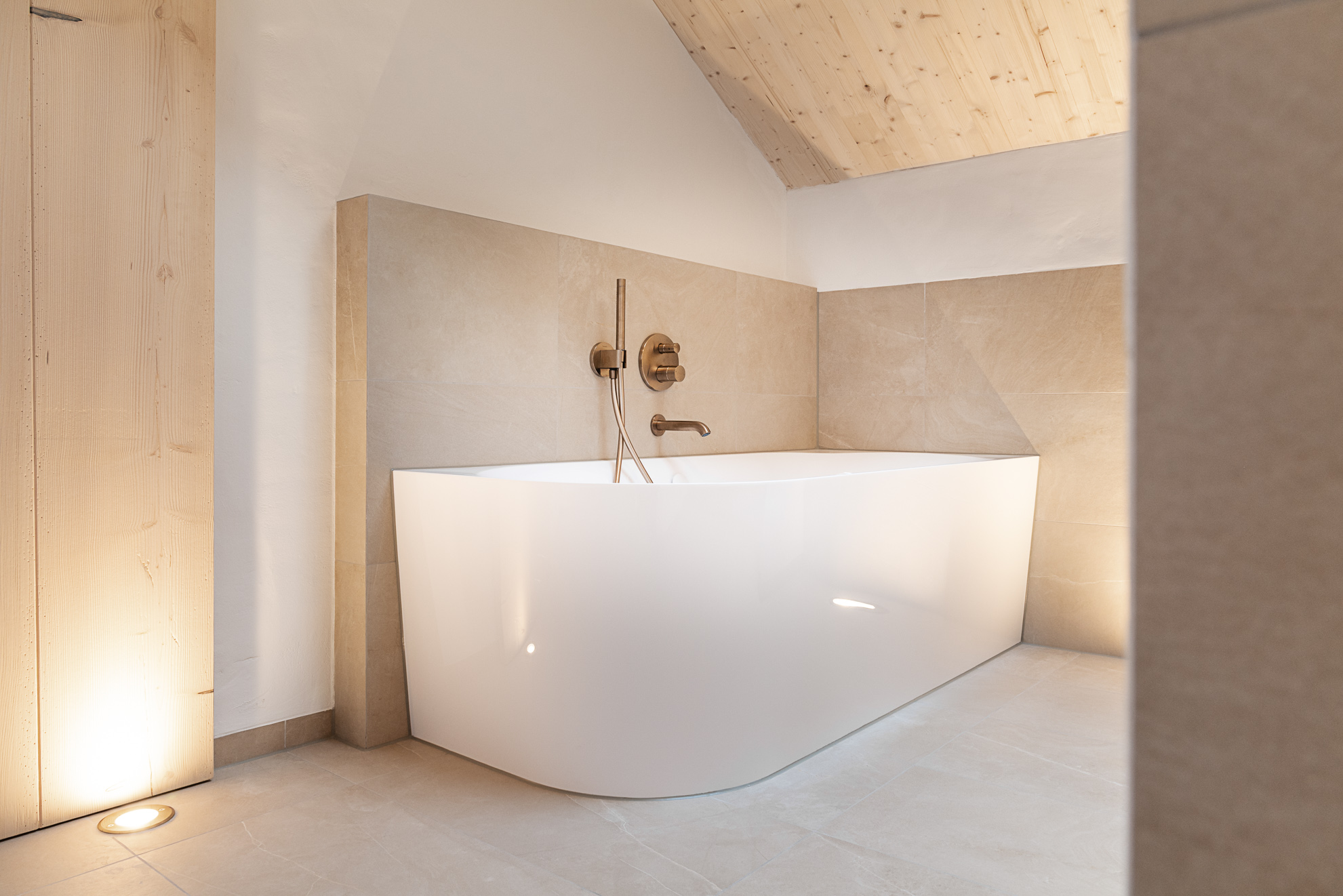 Apartment eins Badewanne